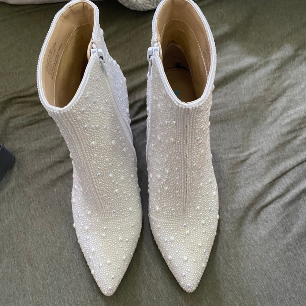 Betsey Johnson White Pearl Ankle Boots